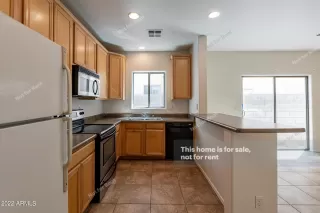 Photo #3: 6389405 Listing