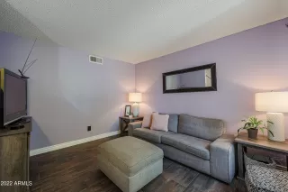 Photo #2: 6389409 Listing