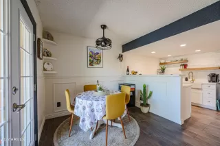 Photo #4: 6389409 Listing