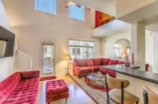 Photo #2: 6389532 Listing