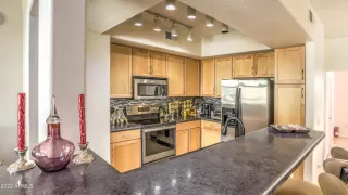 Photo #4: 6389532 Listing