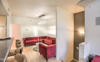 Photo #5: 6389532 Listing