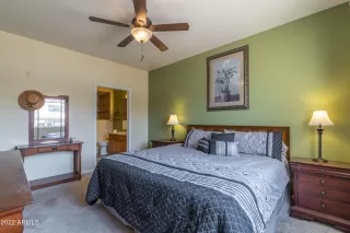 Photo #4: 6389551 Listing