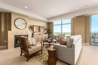 Photo #3: 6389583 Listing