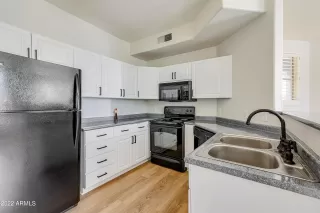 Photo #1: 6389806 Listing 