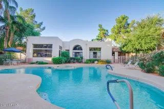 Photo #2: 6389884 Listing 