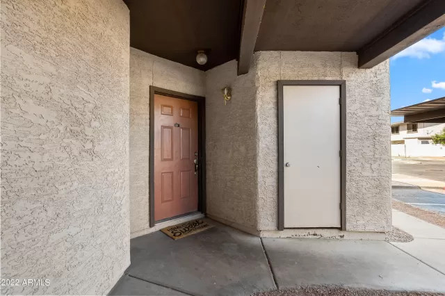 MLS: 6389965 Condo For Sale