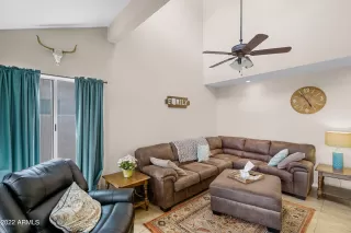 Photo #6: 6390085 Listing