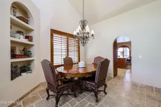 Photo #5: 6390090 Listing 
