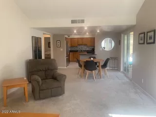 Photo #5: 6390466 Listing