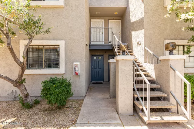 MLS: 6390493 Condo For Sale