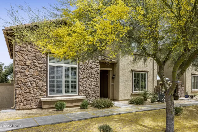 MLS: 6390518 Condo For Sale