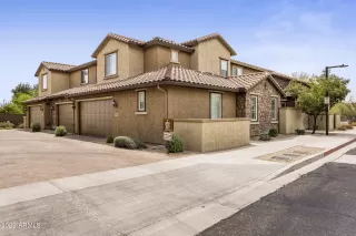 Photo #2: 6390518 Listing 