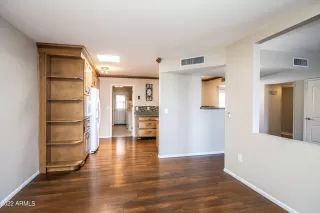 Photo #6: 6390563 Listing 