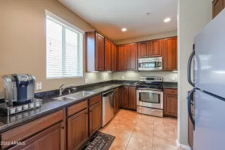 Photo #2: 6390568 Listing