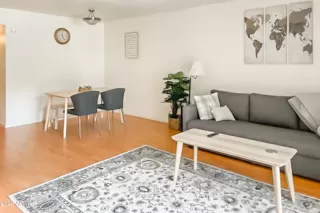 Photo #3: 6390651 Listing 