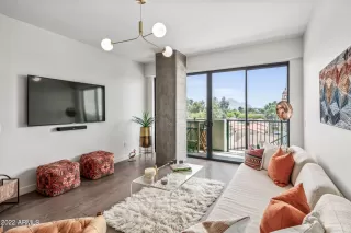 Photo #1: 6390817 Listing