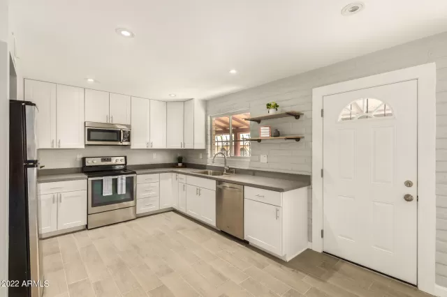 MLS: 6390867 Condo For Sale