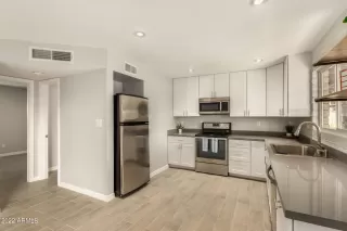 Photo #2: 6390867 Listing