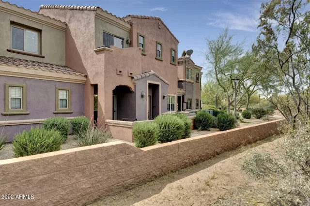 MLS: 6390888 Condo For Sale