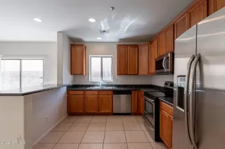 Photo #5: 6390990 Listing 