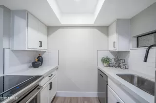 Photo #3: 6391002 Listing