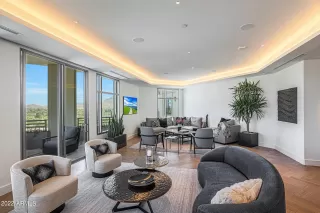 Photo #2: 6391088 Listing