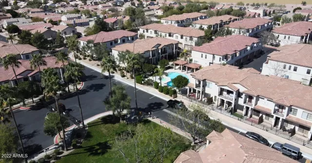 MLS: 6391093 Condo For Sale