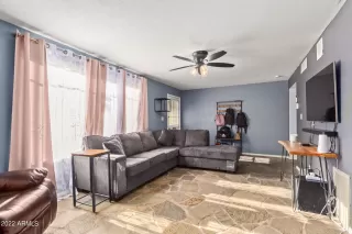 Photo #2: 6391269 Listing