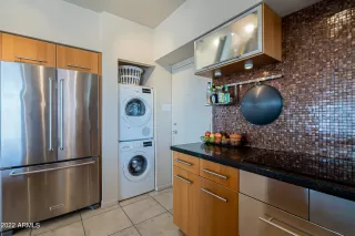 Photo #4: 6391361 Listing