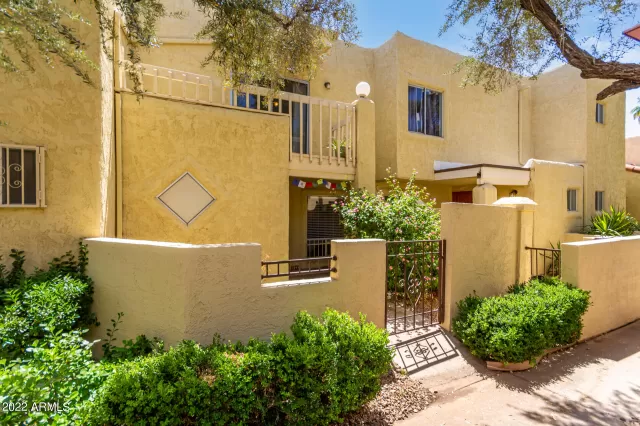 MLS: 6391504 Condo For Sale