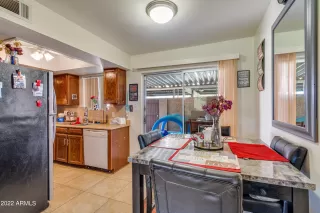 Photo #4: 6391839 Listing 