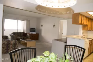 Photo #2: 6391895 Listing