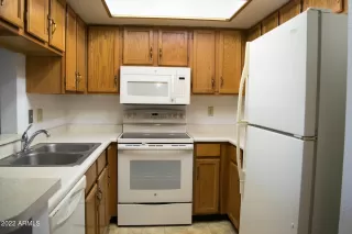 Photo #3: 6391895 Listing