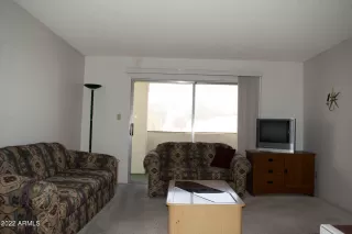 Photo #4: 6391895 Listing