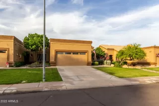 Photo #1: 6392000 Listing