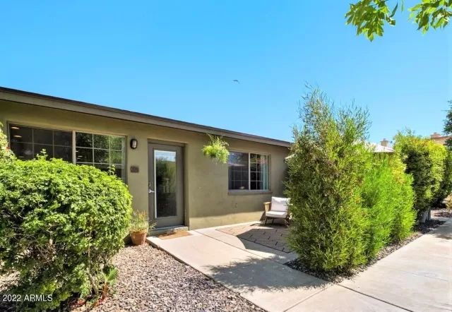 MLS: 6392049 Condo For Sale