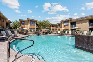 Photo #3: 6392052 Listing