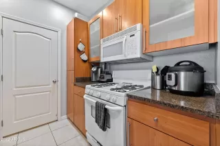 Photo #4: 6392052 Listing