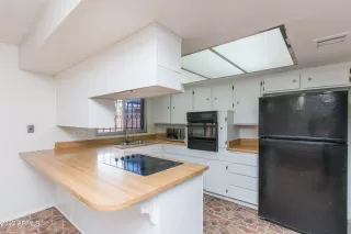 Photo #3: 6392143 Listing 