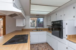 Photo #4: 6392143 Listing 