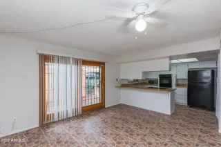 Photo #6: 6392143 Listing 