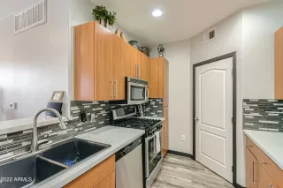 Photo #3: 6392268 Listing