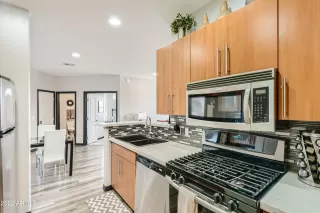 Photo #4: 6392268 Listing