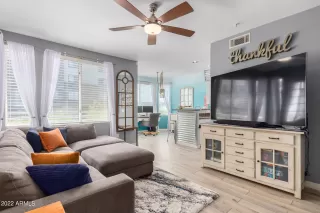 Photo #4: 6392603 Listing