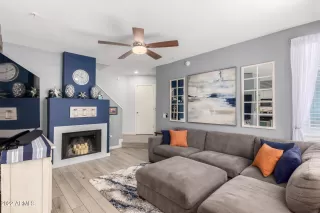 Photo #6: 6392603 Listing