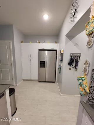 Photo #2: 6392691 Listing