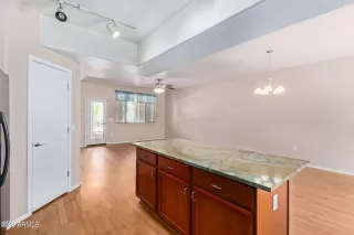 Photo #3: 6392724 Listing 