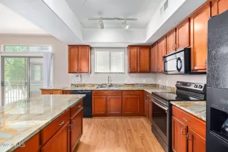 Photo #5: 6392724 Listing 