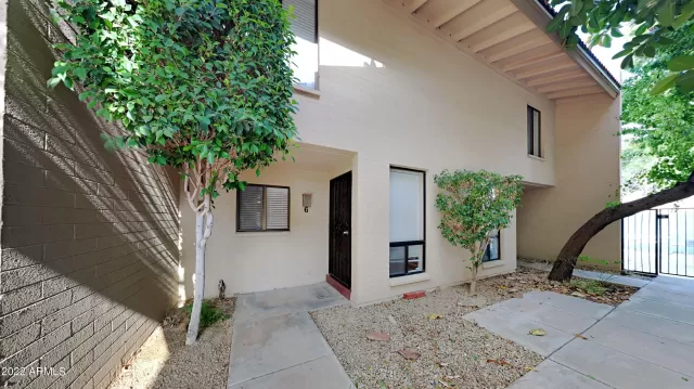 MLS: 6392765 Condo For Sale